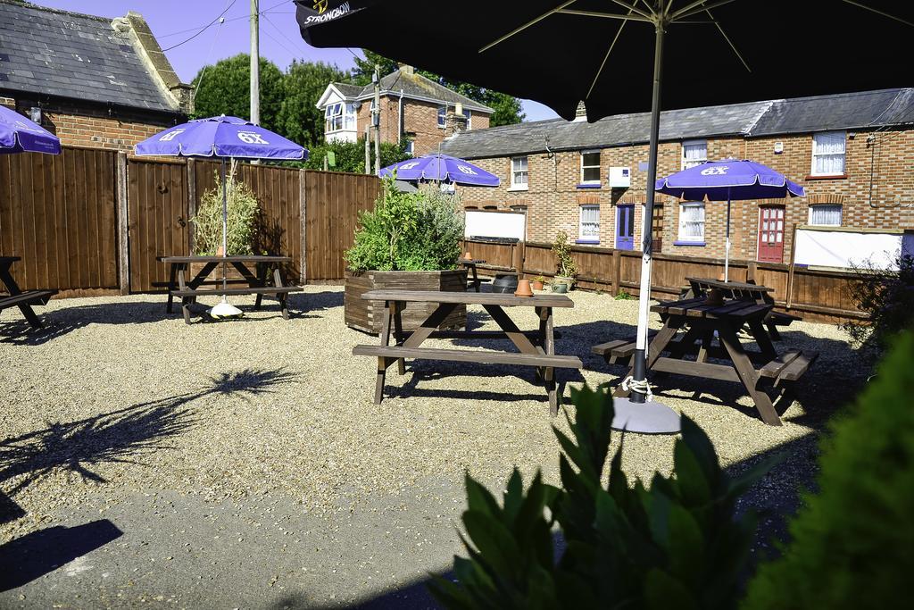 Waverley Inn นิวพอร์ต ภายนอก รูปภาพ