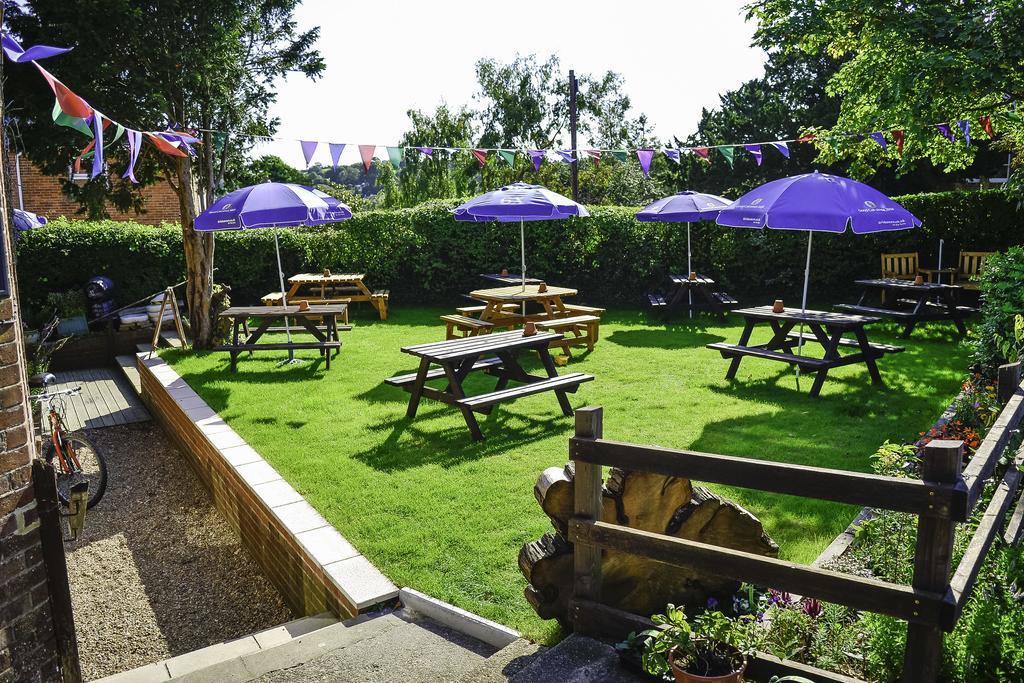 Waverley Inn นิวพอร์ต ภายนอก รูปภาพ